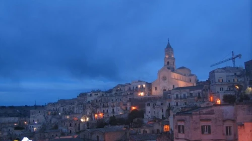 Previsione serale per il 07-02: Tempo migliore ma temperature in lieve calo